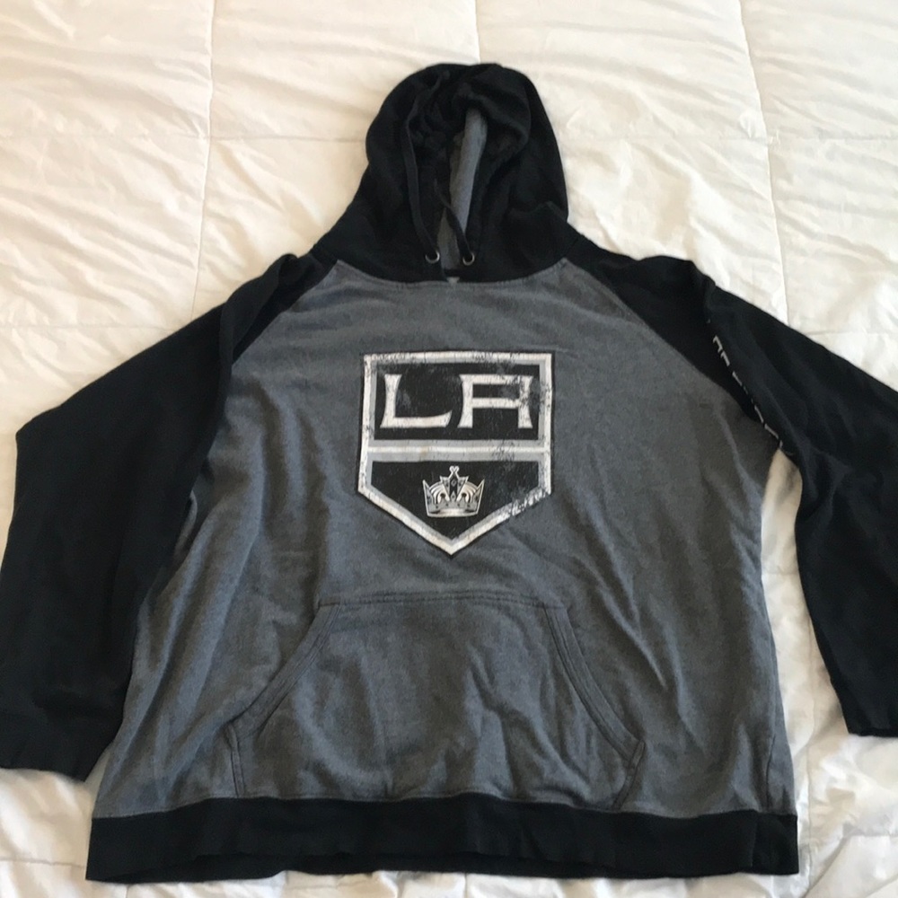 LA Kings men’s hooded sweatshirt